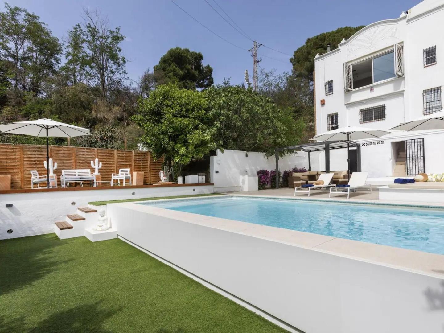 Casa Canyet Con Piscina A Un Paso De Barcelona Y La Playa Badalona Buitenkant foto